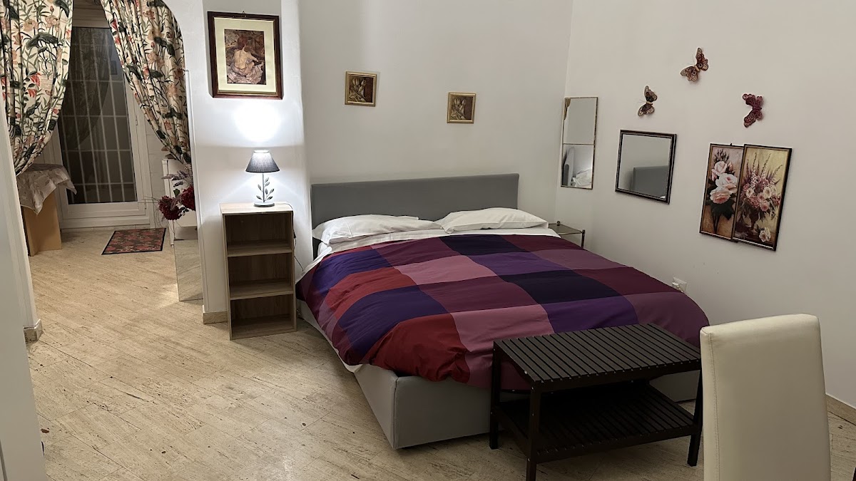 Starry Rome Guest House